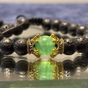 Elegant Black and Green Beaded Bracelet